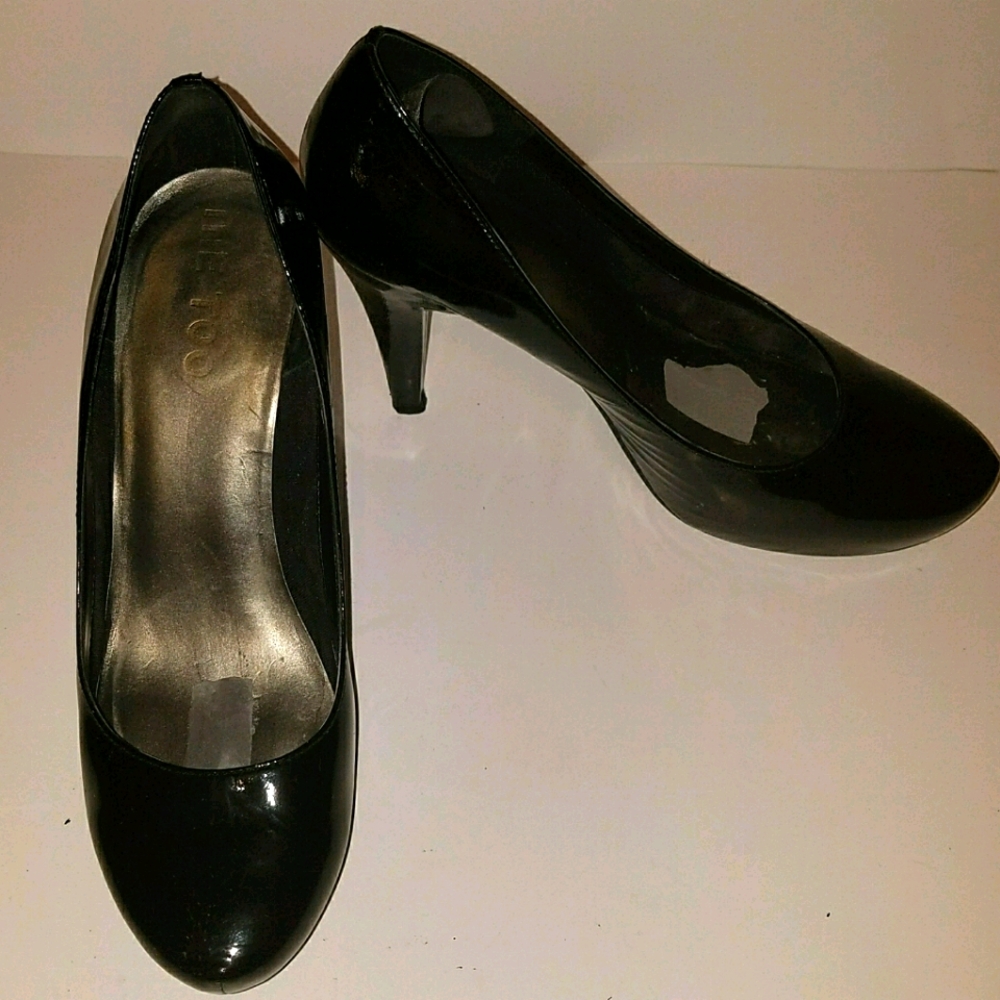 Me Too size 8.5 women's heel